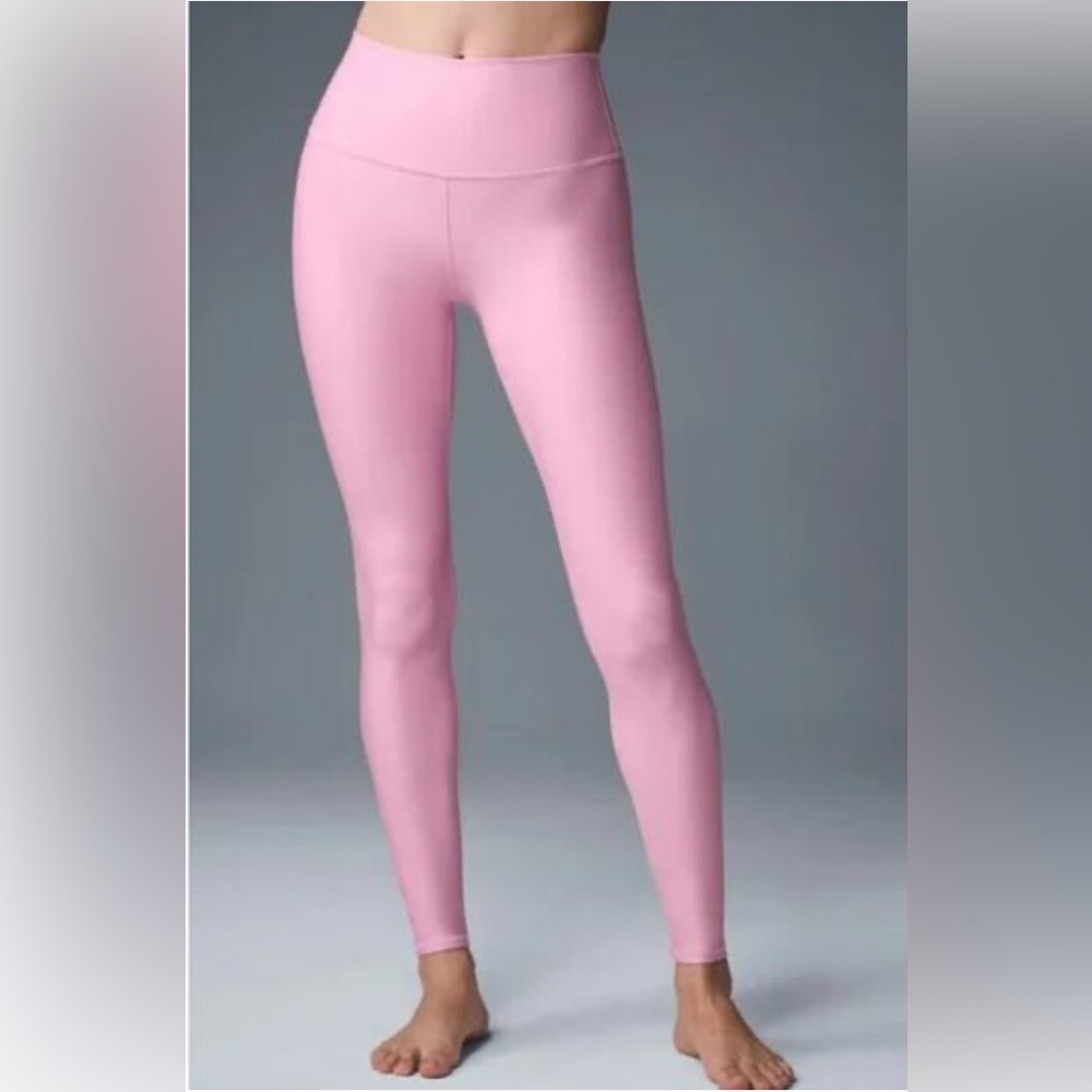 NWT ALO Yoga High-Waist Airlift Legging Candy Pink Size Small